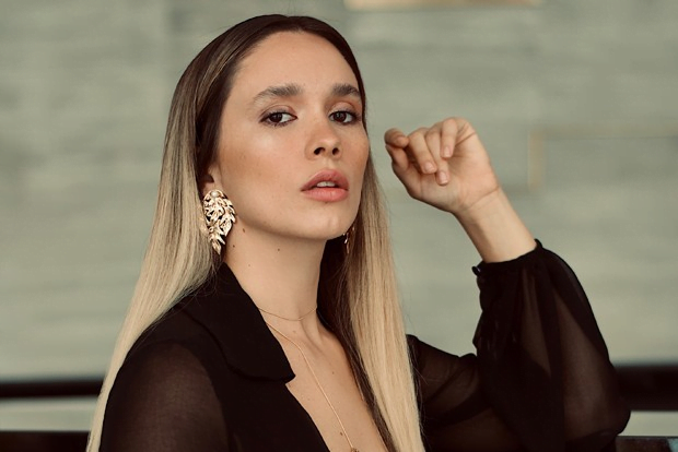 Aurea Maranhao de Cidade Invisível