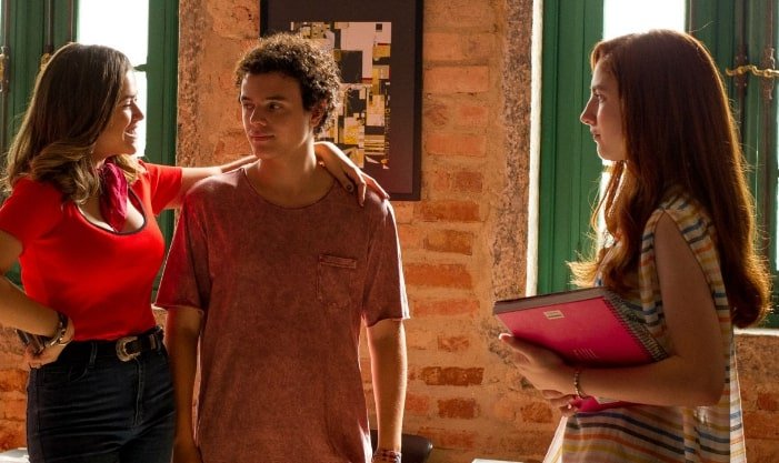 "Ela disse, ele disse"