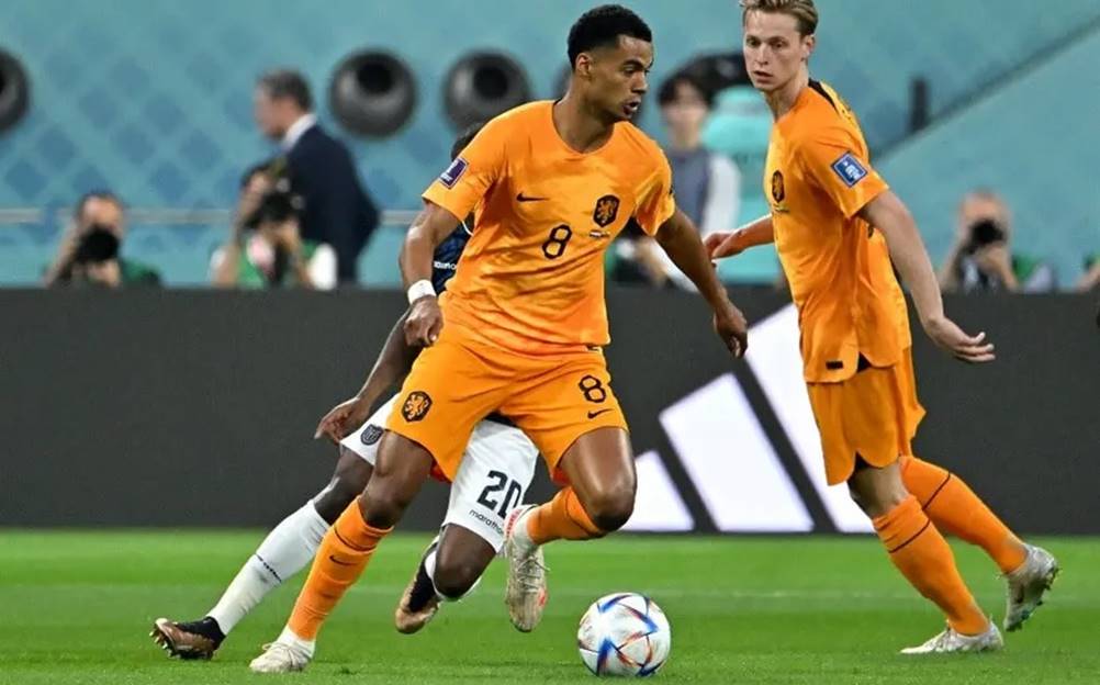 Super Data FIFA agita o Futebol pelo mundo - Holanda e Irlanda