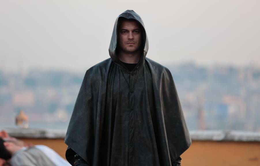 Assista a série Gaddar online no YouCine