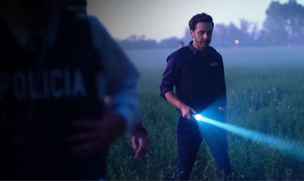 Veja a série A Voz Ausente online no YouCine!